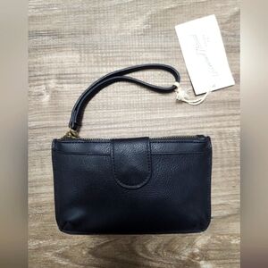 NWT Womens Wristlet
